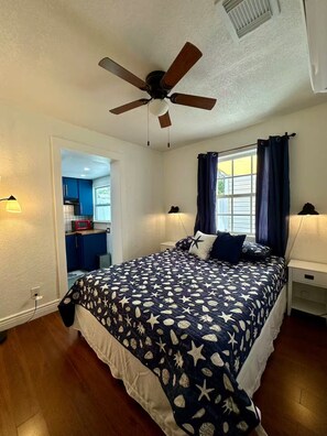 1 bedroom, desk, free WiFi, bed sheets