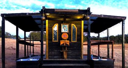 Cute, Lakeside Glamping Bell Tent #2, Wheatland, California