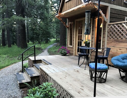 Owl Creek Cabin Mountain Getaway near Ashland, Oregon