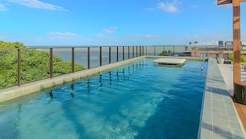 Apartamento luxo | Piscina | Piscina externa