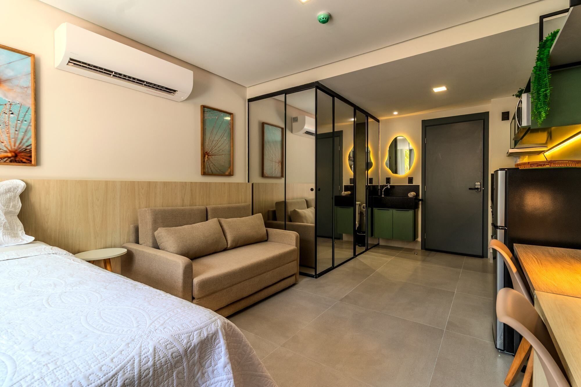 Superior Apartment | Laptop workspace, free WiFi