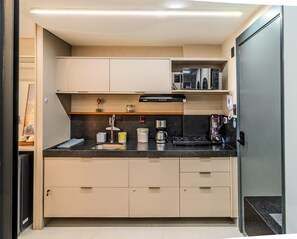 Deluxe Apartment | Private kitchen | Microwave - Get Sense (João Pessoa)