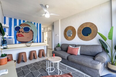 Ballito Beachfront, 360º Views | Walk to Beach