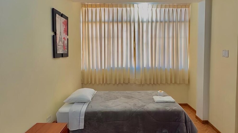 HOTEL CERRO BLANCO
