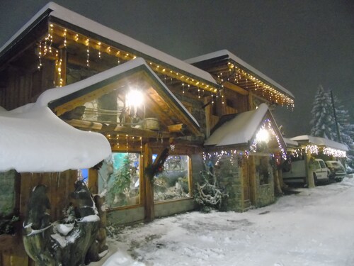 Apartment in resort center chalet