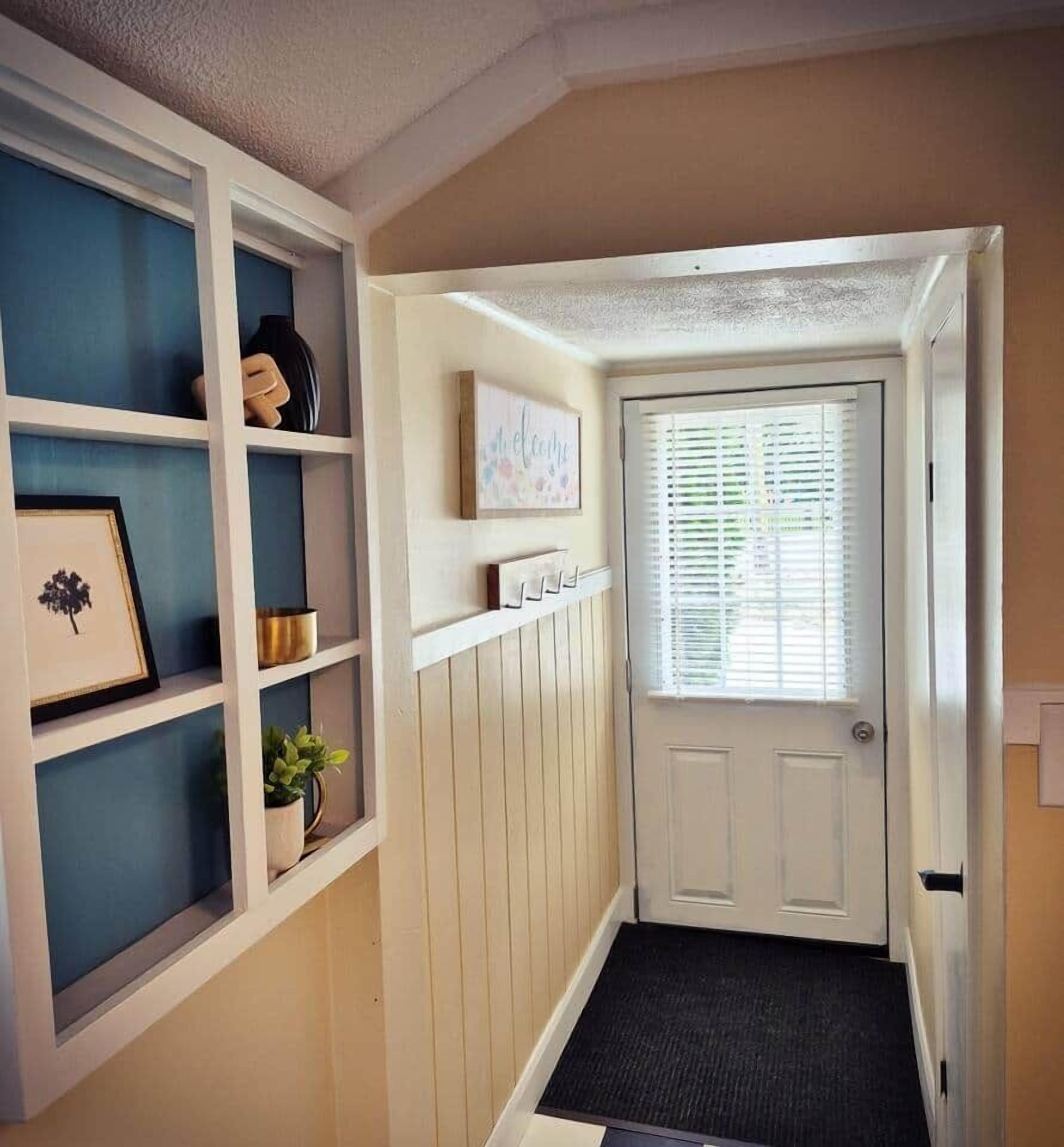 المنشأة من الداخل