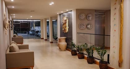 Amazon Seasons Hotel