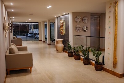 Amazon Seasons Hotel