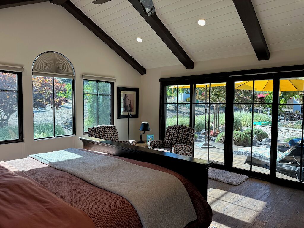 3 dormitorios, tabla de planchar con plancha, wifi gratis y ropa de cama