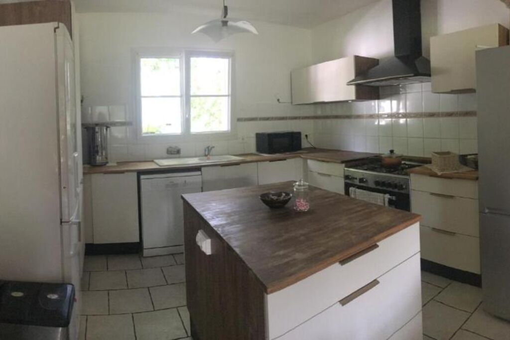 Réfrigérateur, micro-ondes, four, lave-vaisselle