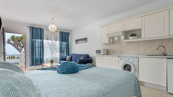 Fer et planche à repasser, Wi-Fi, draps fournis