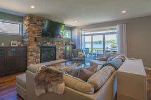 Smart TV, fireplace, table football, ping pong