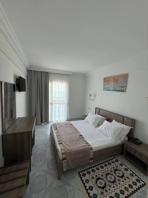 Classic Room, Balcony
