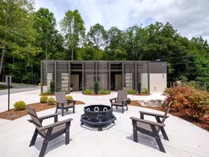Cabin, Mountain View | Shared bathroom - Couples Glamping Cabin - Bearly Behaving (Balsam Grove)