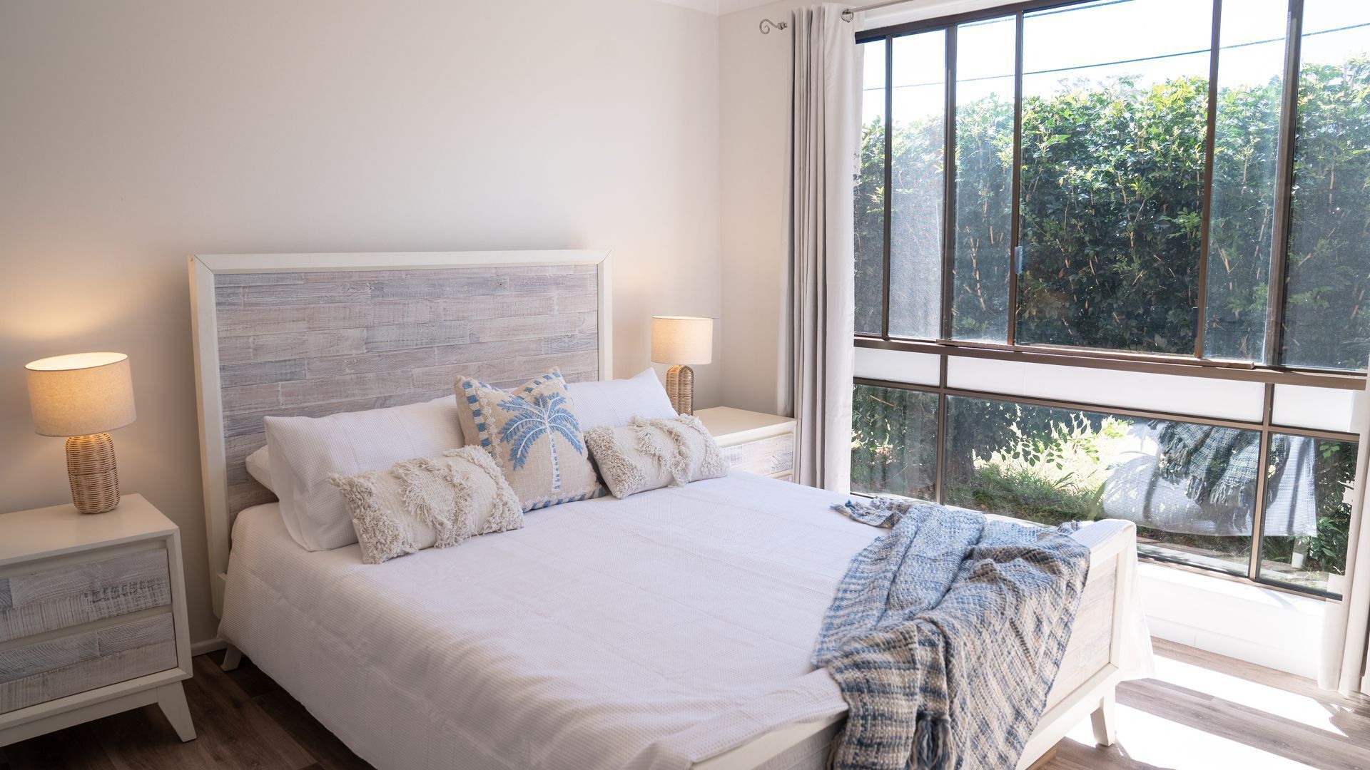 3 عدّة غرف نوم وواي فاي مجانًا وملاءات أسرّة