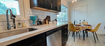 Modern, Cozy Reno-Tahoe Retreat w/ Office