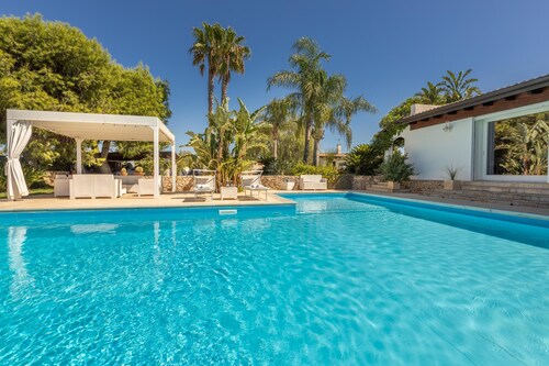 Villa Pietraluce - Torre Suda