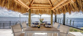 Villa River View - on the river, modern, pool, spa