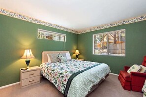 3 bedrooms, bed sheets