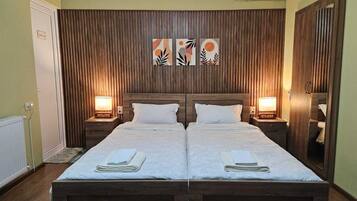 WiFi, bed sheets