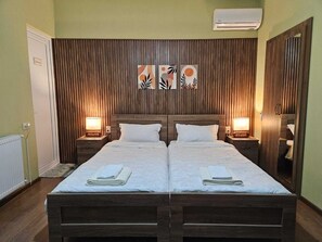 WiFi, bed sheets