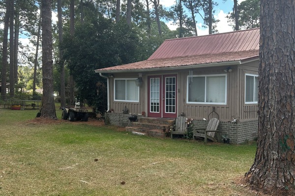 L-shaped sofa sleeps 2 adults comfortably