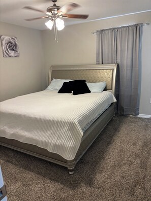 WiFi, bed sheets