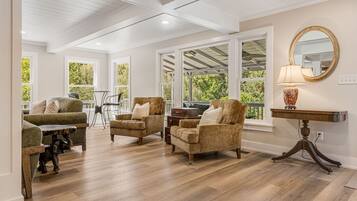 Smart TV, fireplace, books