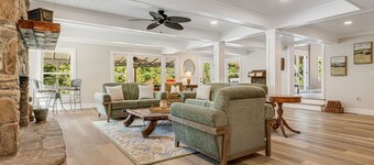 Luxury Farmhouse Haven - Hike, Relax, BBQ, 25 mins to AVL