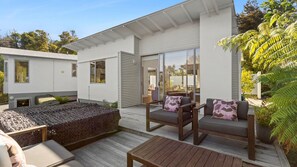 Terrace/patio - Birdsong House, a contemporary family home close to the beach. (Kaiteriteri)