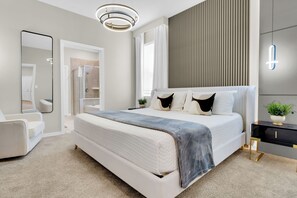 7 bedrooms, iron/ironing board, travel cot, free WiFi - Fabulous 7-bedroom house with TRON Game Grid, Themed Rooms, Private Pool & Spa (Clermont)