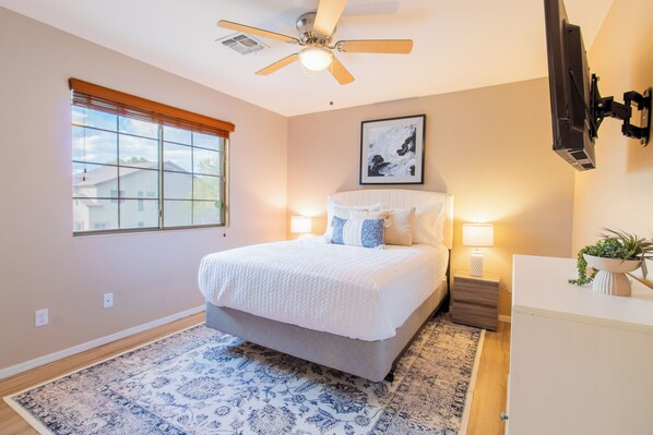 Luxury House, 4 Bedrooms, Private Pool, Pool View | Premium bedding, individually decorated, individually furnished - Casa Alessia 4BR Home & Heated Pool (Casa Grande)