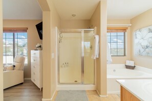 Luxury House, 4 Bedrooms, Private Pool, Pool View | Bathroom shower - Casa Alessia 4BR Home & Heated Pool (Casa Grande)