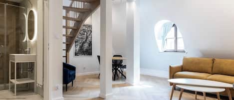 Superior Apartment, 1 Bedroom, City View | Living room