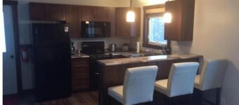 Single Bedroom Green Bungalow