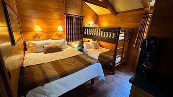 Iron/ironing board, free WiFi, bed sheets