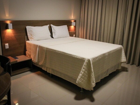 Deluxe Double Room, Lanai, Pool View | Desk, laptop workspace, free WiFi
