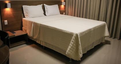 Green Palace Hotel