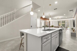 Interior - 7 Bedrooms / 5 Bathrooms / Windsor Cay (15879CC) (Clermont)