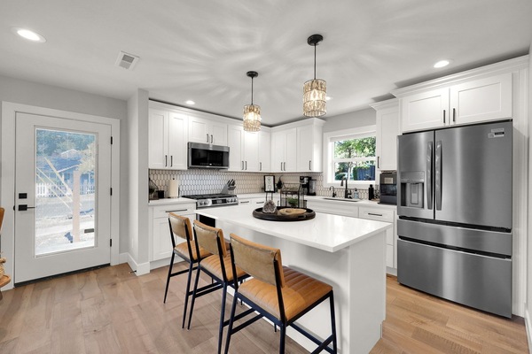 Fridge, ice maker