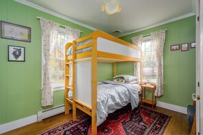 3 عدّة غرف نوم وواي فاي مجانًا وملاءات أسرّة