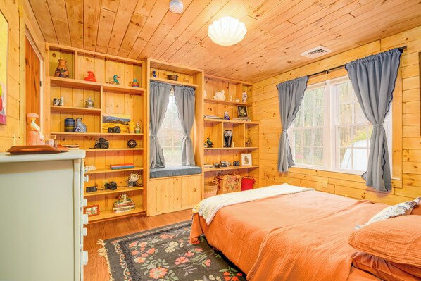 3 bedrooms, free WiFi, bed sheets