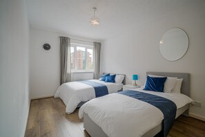 2 habitaciones, wifi gratis y ropa de cama