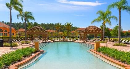Plunge Pool Oasis~Bella Vida Resort~Close to Parks
