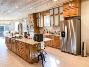 Mikrowelle, Ofen, Herdplatte, Geschirrspüler