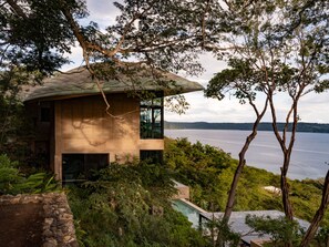 Exterior - Peninsula Papagayo 5BR Oceanfront Estate, Private Pool, Golf & Beach Clubs! (Peninsula Papagayo)