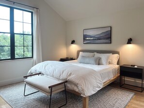 1 slaapkamer, een strijkplank/strijkijzer, wifi, beddengoed