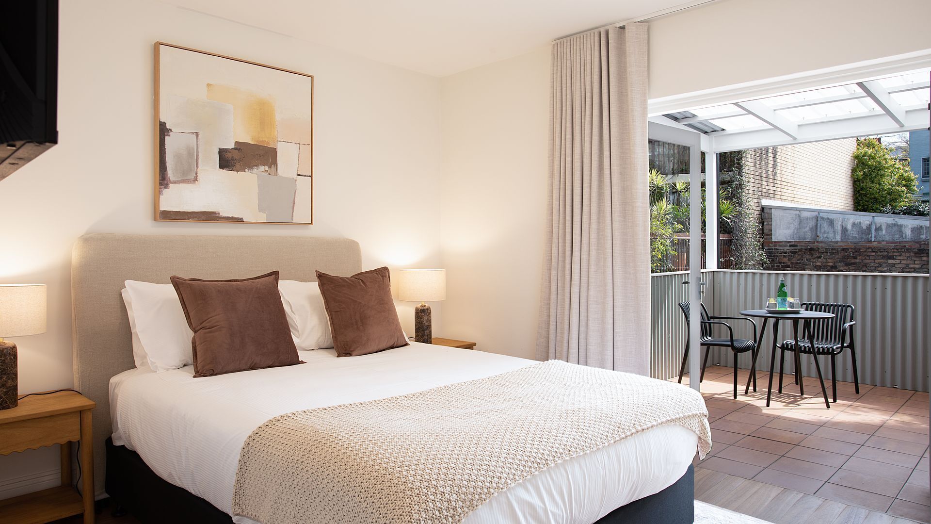 1 bedroom, desk, iron/ironing board, free WiFi