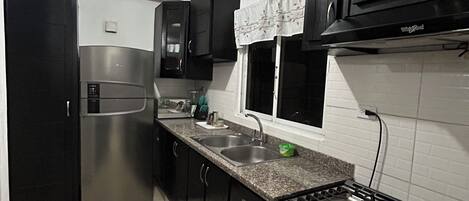 Fridge, microwave, oven, stovetop