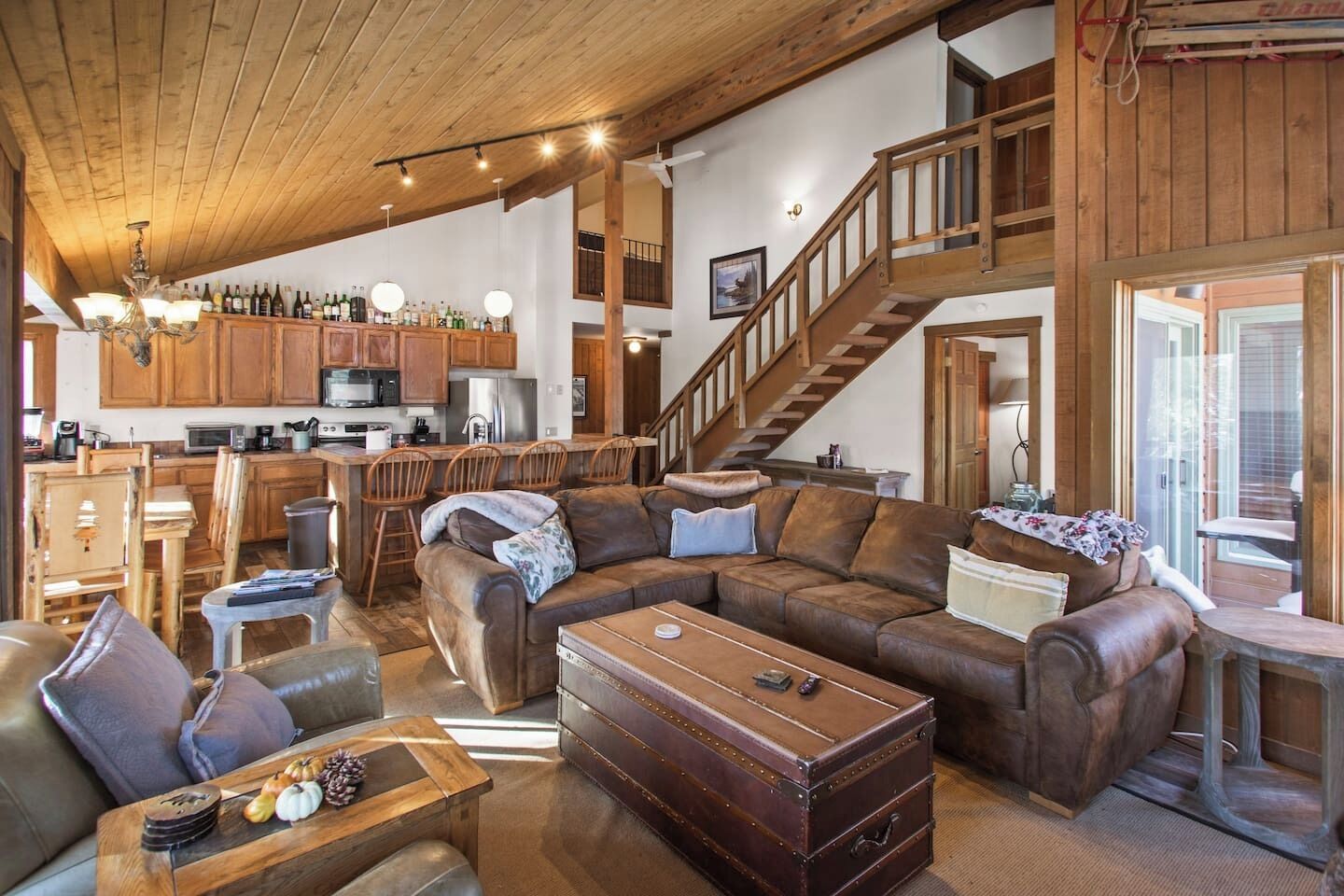 Télévision, cheminée, jeux vidéo